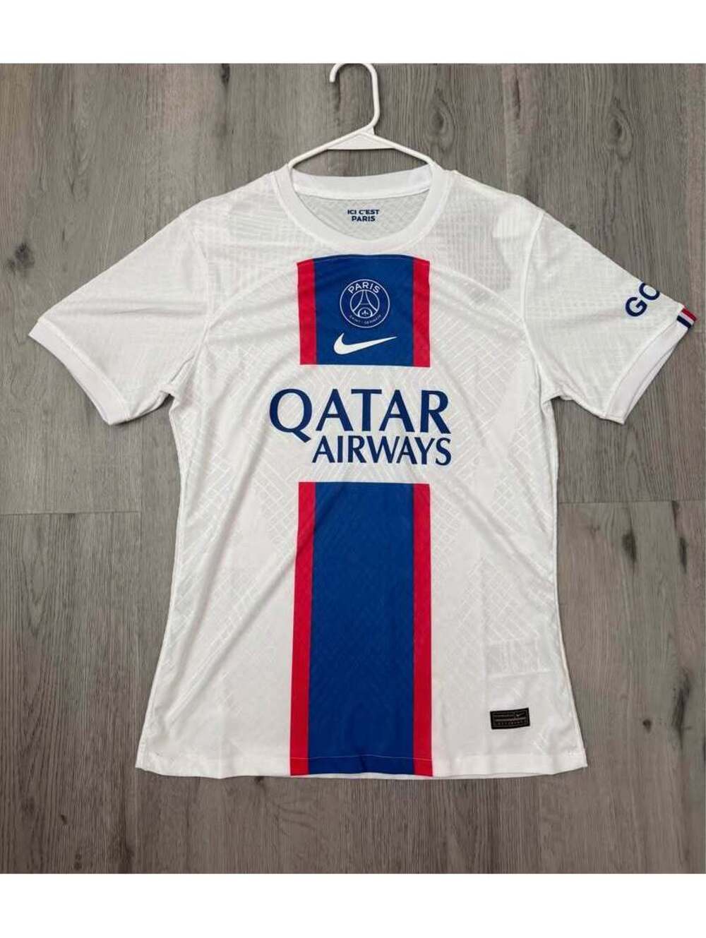 Paris Saint Germain Soccer Jersey nwt